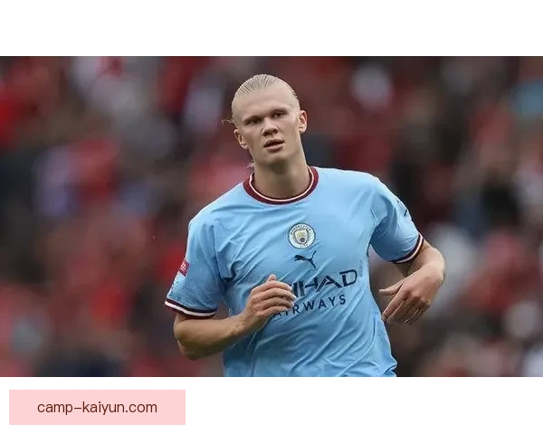 哈兰德助力曼城在英超赛场迎来卫冕之路，状态回暖引人关注