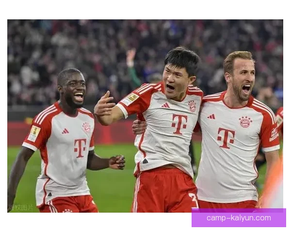 金玟哉庆祝动作起源引关注：致敬偶像或个人标志性表达